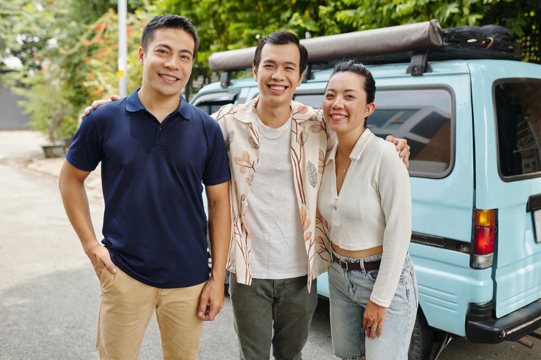 happy travel team